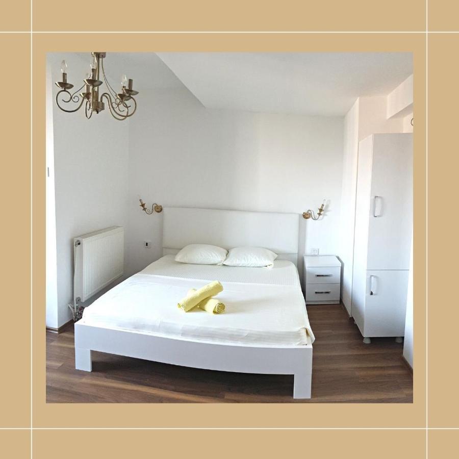 Pristina Newborn Rooms Ngoại thất bức ảnh